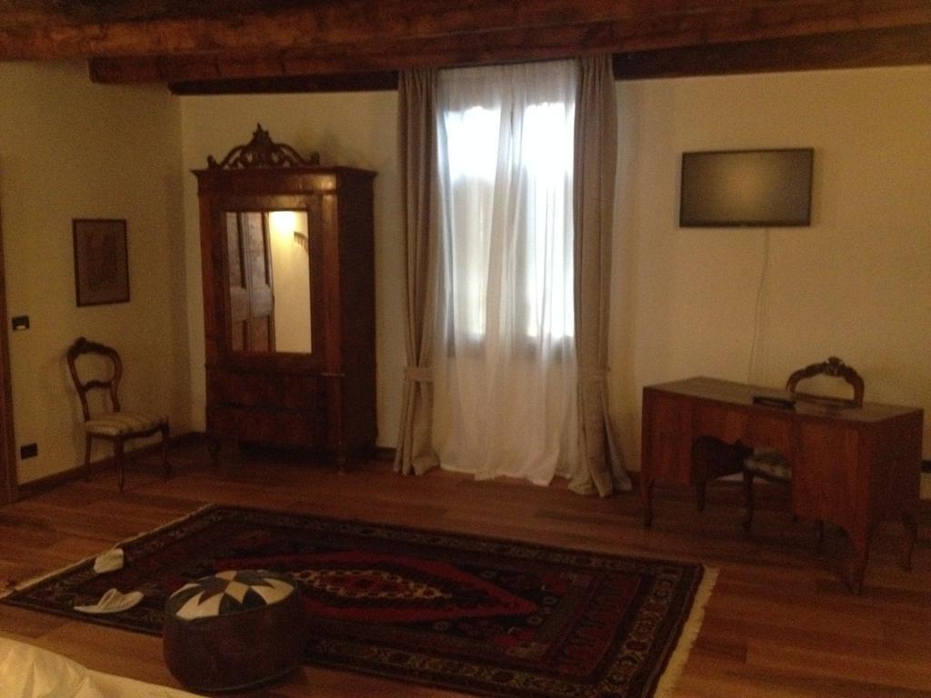 Relais Villa Gozzi B&B 아르쿠그나노 객실 사진